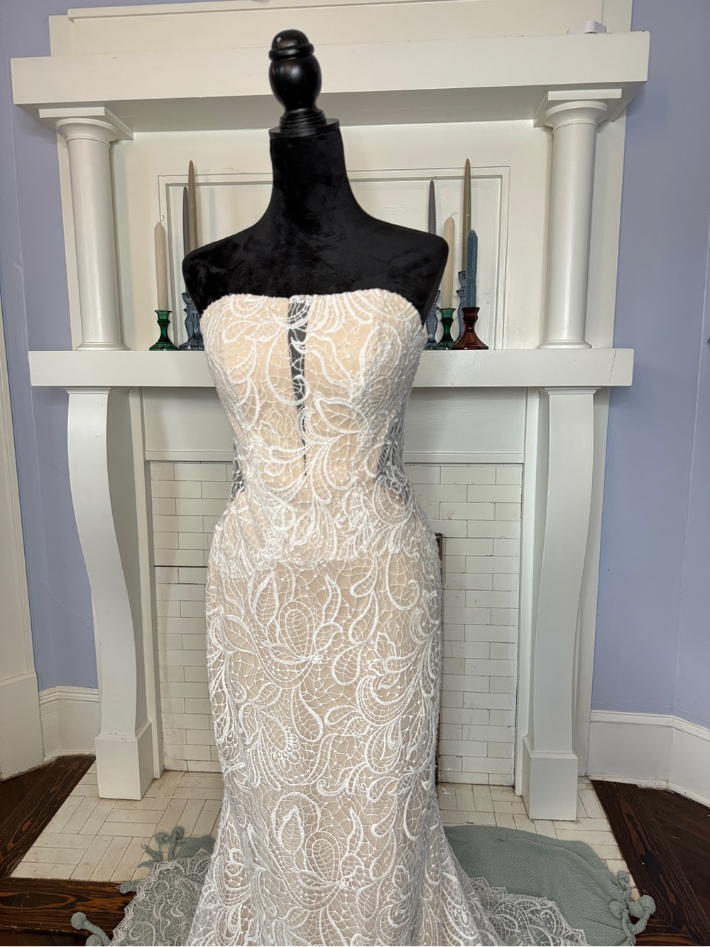 Gorgeous All Who Wander Piper Wedding Gown Boho Lace Strapless Size 10 - Picture 5 of 16